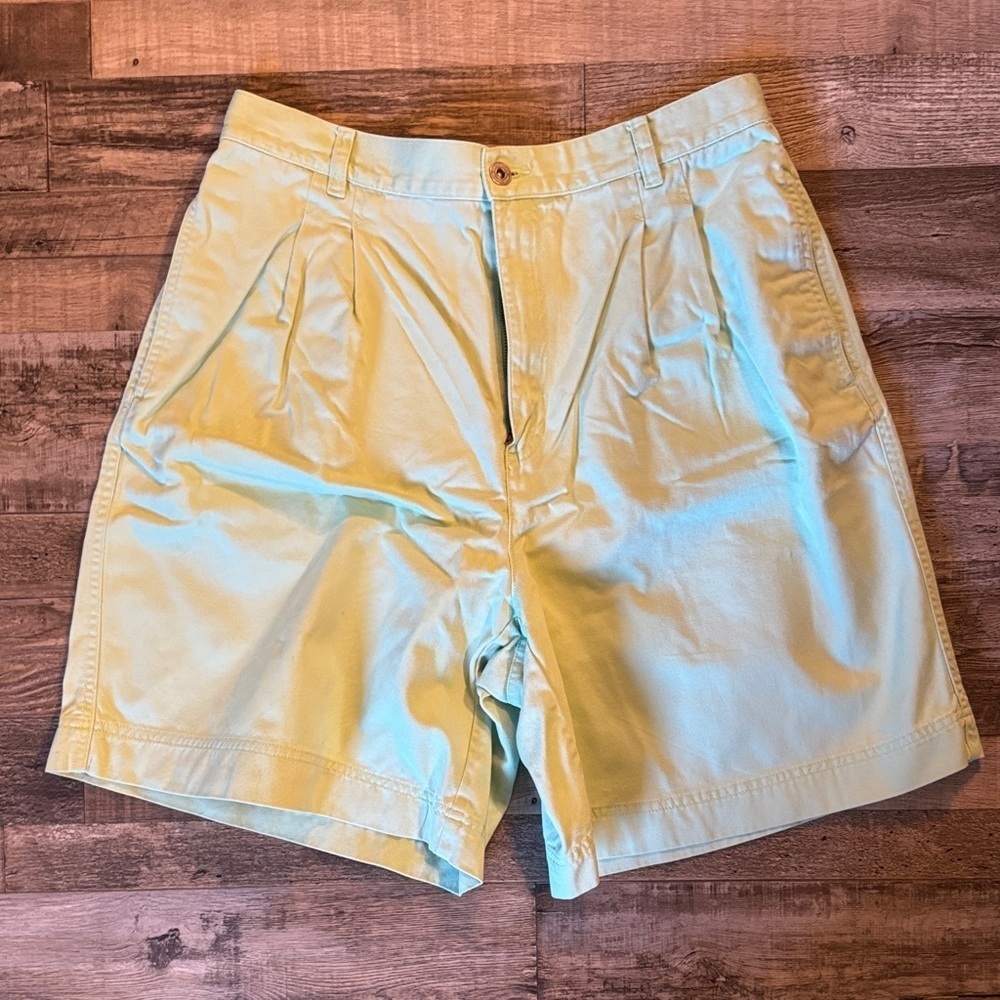 Liz Claiborne Light Green Women's Shorts / DG128